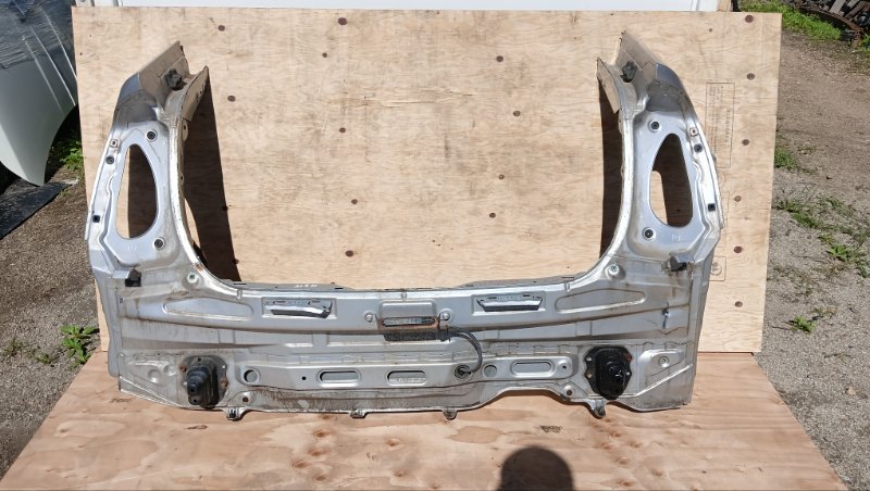REAR CUT TOYOTA PRIUS NHW20 1NZ-FXE 2006 (б/у)