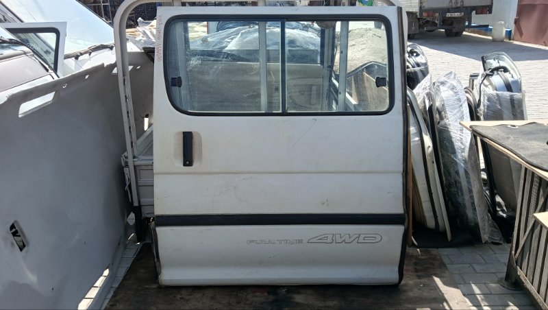Дверь боковая (раздвижная) TOYOTA HIACE KZH116 1KZ-TE 1998 задняя левая (б/у)