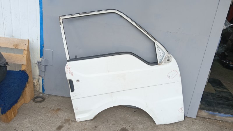 Дверь MAZDA BONGO SK82V F8 2004 передняя правая (б/у)
