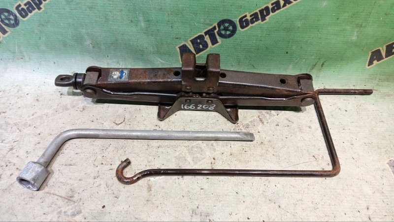 Поддомкратник TOYOTA SPRINTER CARIB AE111G 4A-FE 1997 (б/у)