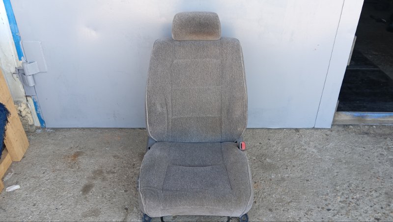 Сидение TOYOTA CORONA PREMIO ST210 3S-FSE 1998 переднее правое (б/у)
