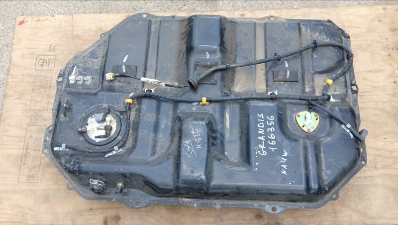 Бак топливный MITSUBISHI GRANDIS NA4W 4G69 2004 (б/у)