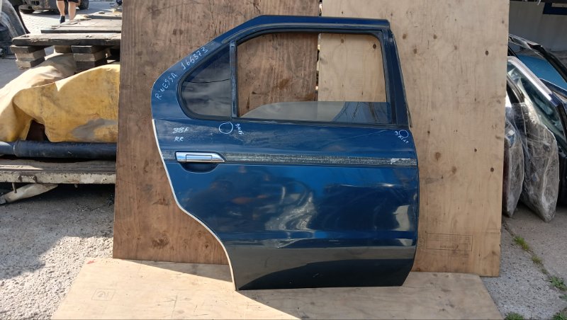 Дверь NISSAN R'nessa NN30 SR20(DETI) 1997 задняя правая (б/у)
