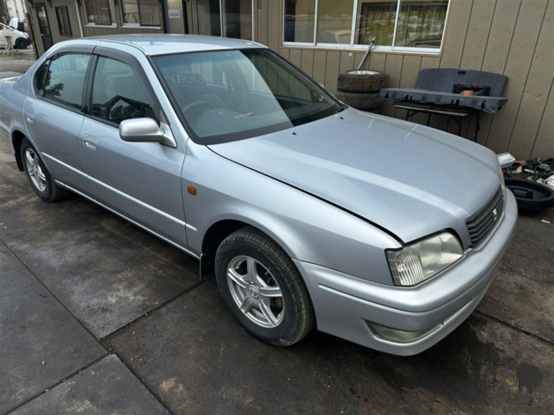 Крыло TOYOTA CAMRY SV40 4S-FE 1997 переднее правое (б/у)