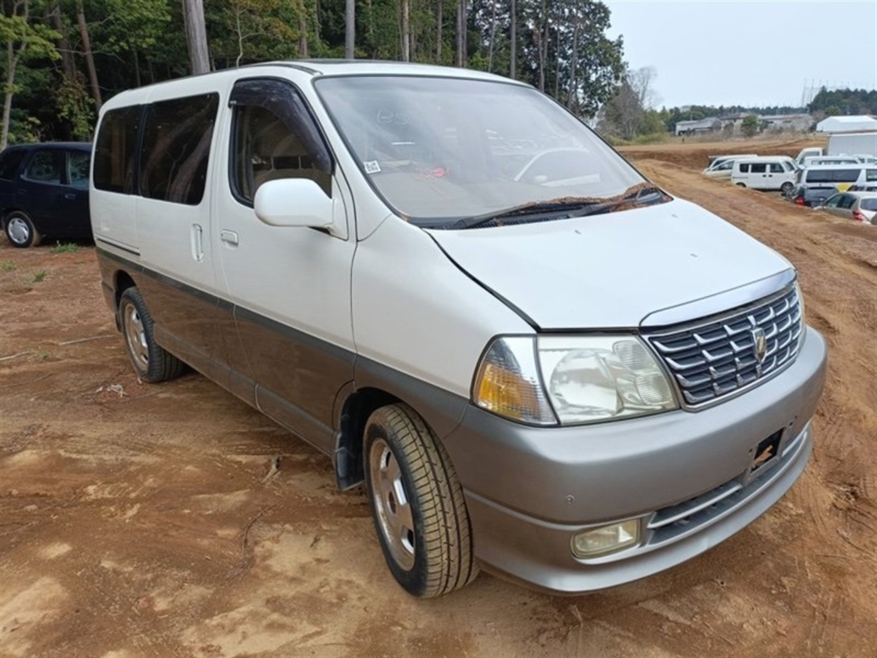 Крыло TOYOTA GRAND HIACE VCH16 5VZ-FE 1999 переднее правое (б/у)