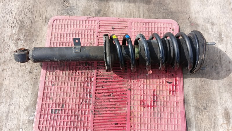 Стойка TOYOTA CRESTA JZX100 1JZ-GE 1997 передняя (б/у)