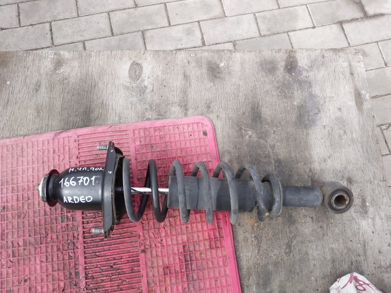 Стойка TOYOTA VISTA ARDEO SV50 3S-FSE 1998 задняя левая (б/у)