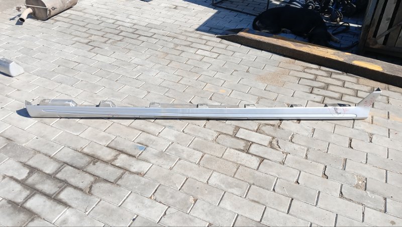 Порог MAZDA MPV LW3W L3 2003 правый (б/у)