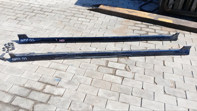 Порог TOYOTA ISIS ZNM10 1ZZ-FE 2006 (б/у)