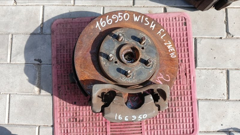 Ступица TOYOTA WISH ZNE10 1ZZ-FE 2005 передняя левая (б/у)