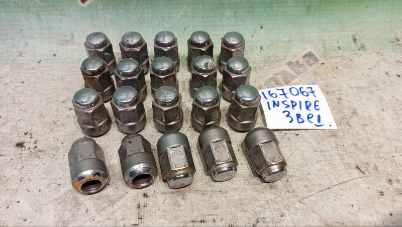 Гайка на колесо HONDA INSPIRE UC1 J30A 2006 (б/у)