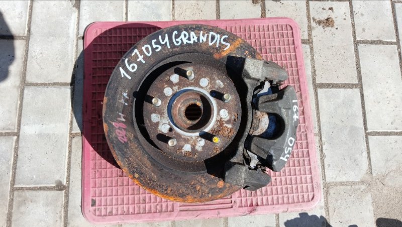 Ступица MITSUBISHI GRANDIS NA4W 4G69 2004 передняя правая (б/у)