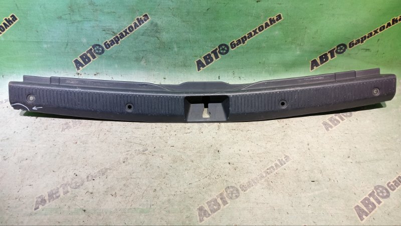Накладка замка багажника TOYOTA SPRINTER CARIB AE111G 4A-FE 1997 (б/у)