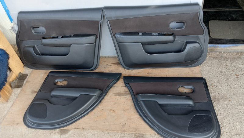 Обшивка дверей NISSAN TIIDA C11 HR15 2009 (б/у)