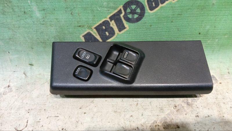 Пульт стеклоподъемника ISUZU BIGHORN UBS26DW 6VE1 2000 передний правый (б/у)