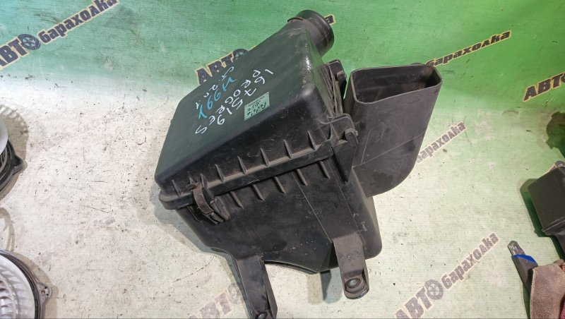 Корпус воздушного фильтра TOYOTA PROGRES JCG11 2JZ-FSE 2005 (б/у)