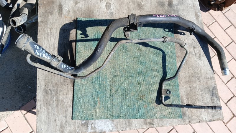 Горловина топливного бака TOYOTA IPSUM ACM21 2AZ-FE 2004 (б/у)