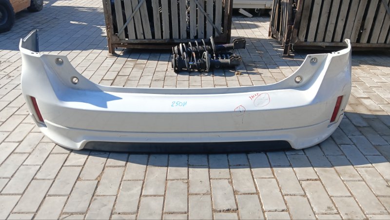 Бампер TOYOTA PRIUS ALPHA ZVW40 2ZR-FXE 2013 задний (б/у)