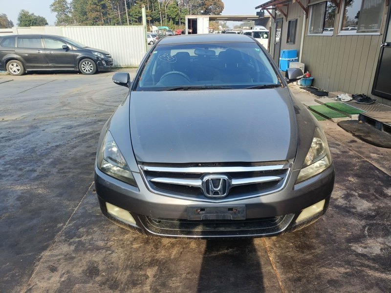 Капот HONDA INSPIRE UC1 J30A 2006 (б/у)