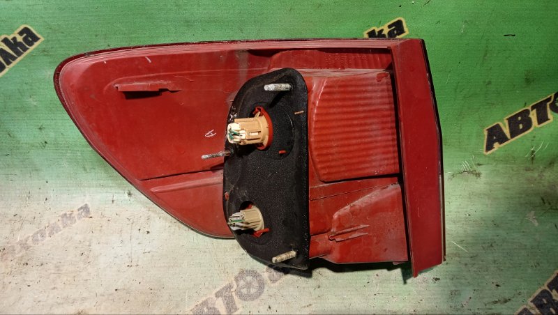 Стоп TOYOTA VISTA ARDEO SV50G 3S-FSE 2000 задний правый (б/у) Стоп TOYOTA VISTA ARDEO SV50G 3S-FSE 2000 задний правый (б/у)