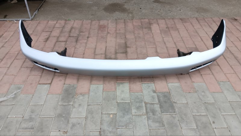 Бампер TOYOTA HILUX SURF RZN185 передний (б/у)