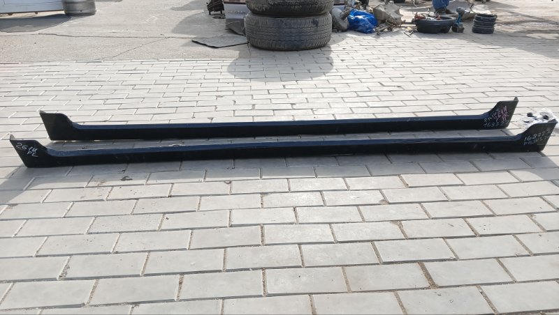 Порог TOYOTA PRIUS NHW20 1NZ-FXE 2006 (б/у)