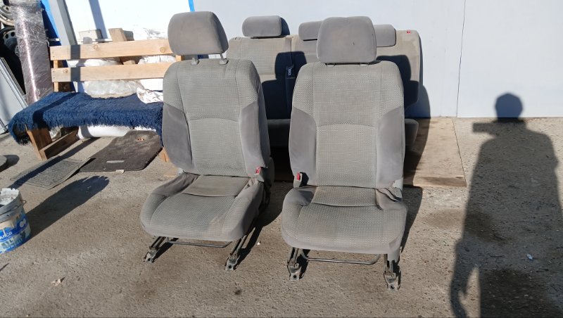 Сидения комплект TOYOTA HILUX SURF RZN215 3RZ-FE 2002 (б/у)