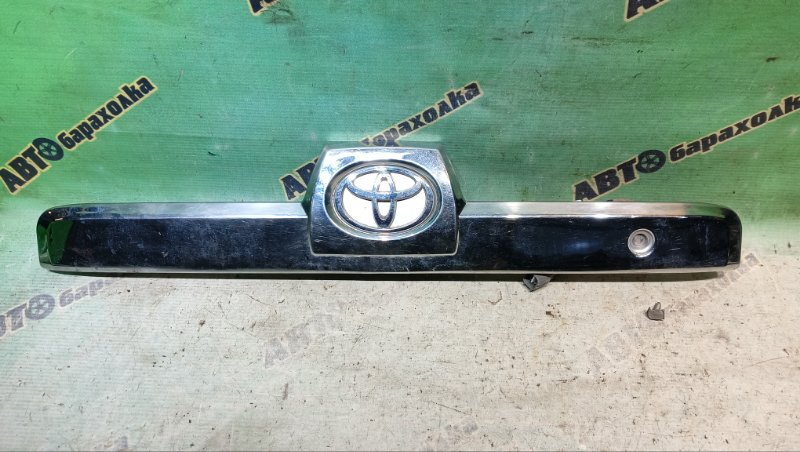 Накладка 5-й двери TOYOTA HILUX SURF RZN215 3RZ-FE 2002 (б/у)