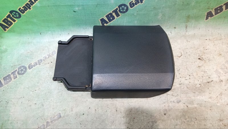 Подлокотник TOYOTA HILUX SURF RZN215 3RZ-FE 2002 (б/у)