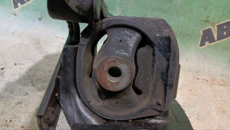 Подушка двигателя TOYOTA VISTA ARDEO SV50G 3S-FSE 2000 левая (б/у) Подушка двигателя TOYOTA VISTA ARDEO SV50G 3S-FSE 2000 левая (б/у)