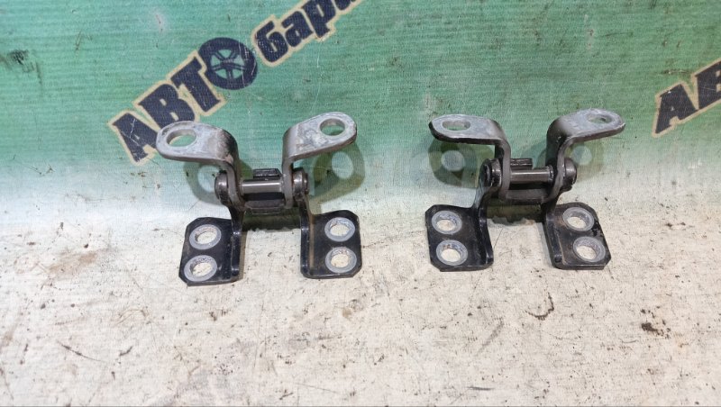 Петля 5 двери TOYOTA Land Cruiser Prado TRJ150 2TR-FE 2014 (б/у) Петля 5 двери TOYOTA Land Cruiser Prado TRJ150 2TR-FE 2014 (б/у)