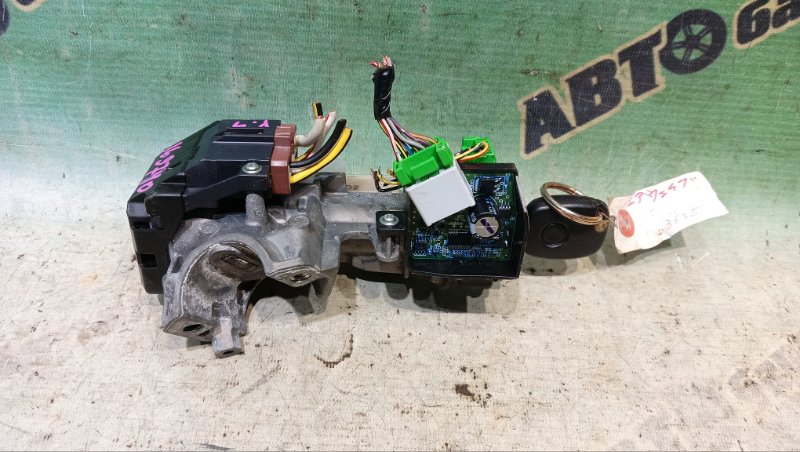 Замок зажигания HONDA AIRWAVE GJ1 L15A 2006 (б/у) Замок зажигания HONDA AIRWAVE GJ1 L15A 2006 (б/у)