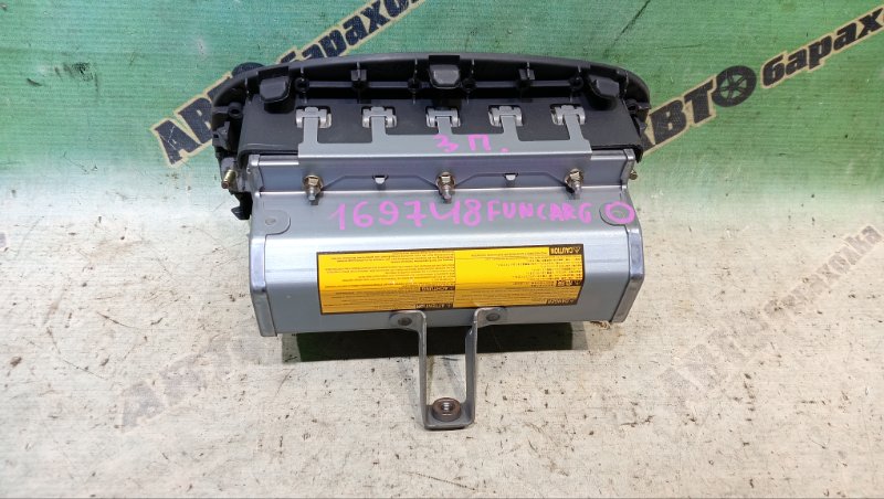 Airbag пассажирский TOYOTA FUNCARGO NCP20 2NZ-FE 2000 (б/у) Airbag пассажирский TOYOTA FUNCARGO NCP20 2NZ-FE 2000 (б/у)