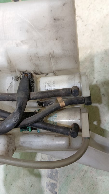 Бачок стеклоомывателя NISSAN TERRANO RR50 QD32(ETI) 1997 (б/у) Бачок стеклоомывателя NISSAN TERRANO RR50 QD32(ETI) 1997 (б/у)