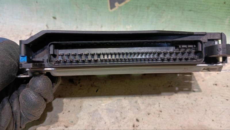 Блок управления abs NISSAN TERRANO RR50 QD32(ETI) 1997 (б/у) Блок управления abs NISSAN TERRANO RR50 QD32(ETI) 1997 (б/у)