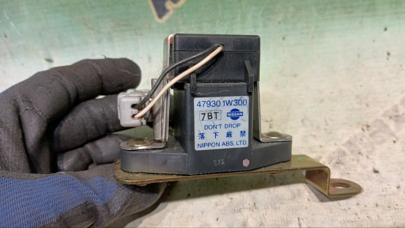 Датчик ускорения NISSAN TERRANO RR50 QD32(ETI) 1997 (б/у)