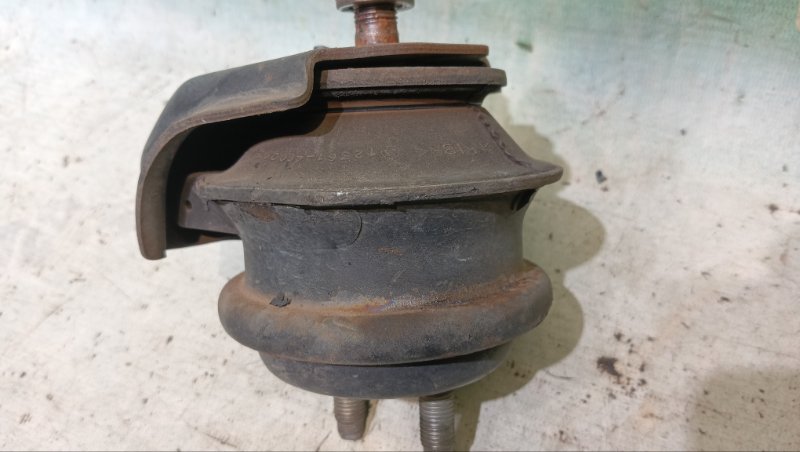 Подушка двигателя TOYOTA MARK II GX100 1G-FE 1996 (б/у) Подушка двигателя TOYOTA MARK II GX100 1G-FE 1996 (б/у)
