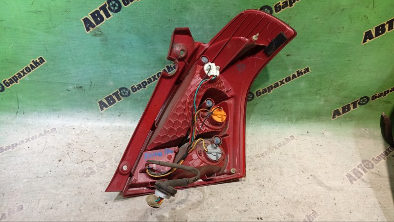 Стоп SUZUKI SWIFT ZC71S K12B 2009 задний левый (б/у) Стоп SUZUKI SWIFT ZC71S K12B 2009 задний левый (б/у)