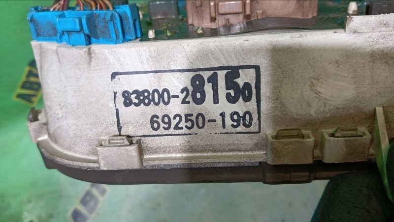 Спидометр TOYOTA TOWN ACE CR41V 2C 1997 (б/у) Спидометр TOYOTA TOWN ACE CR41V 2C 1997 (б/у)