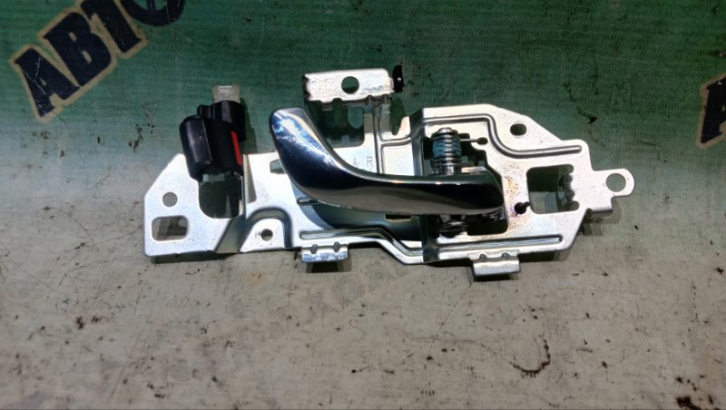 Ручка двери внутренняя HONDA AIRWAVE GJ1 L15A 2006 задняя правая (б/у) Ручка двери внутренняя HONDA AIRWAVE GJ1 L15A 2006 задняя правая (б/у)