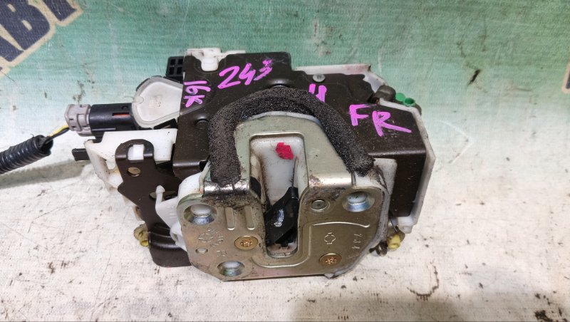 Замок двери NISSAN TERRANO RR50 QD32(ETI) 1997 передний правый (б/у)