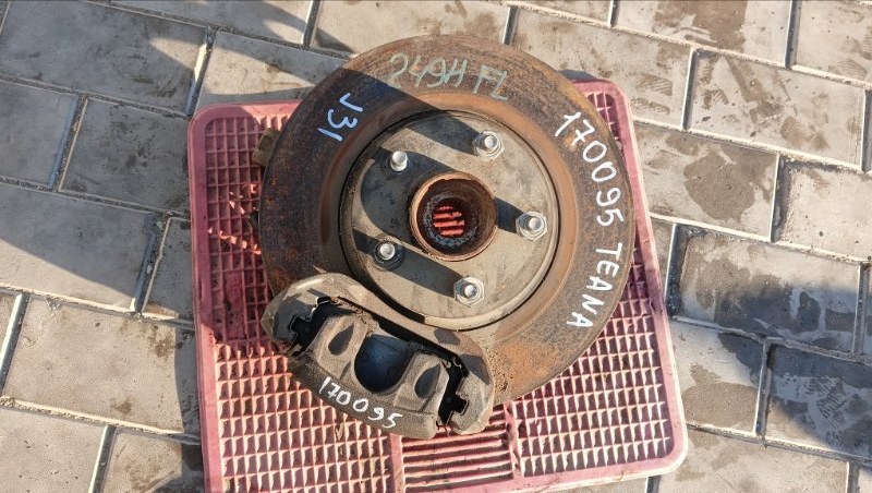 Ступица NISSAN TEANA J31 VQ23(DE) 2005 передняя левая (б/у)