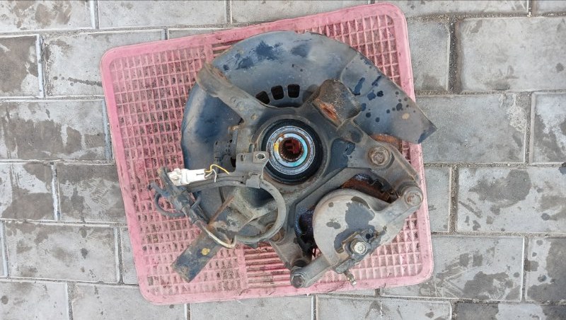 Ступица TOYOTA IPSUM ACM21W 2AZ-FE 2006 передняя правая (б/у) Ступица TOYOTA IPSUM ACM21W 2AZ-FE 2006 передняя правая (б/у)