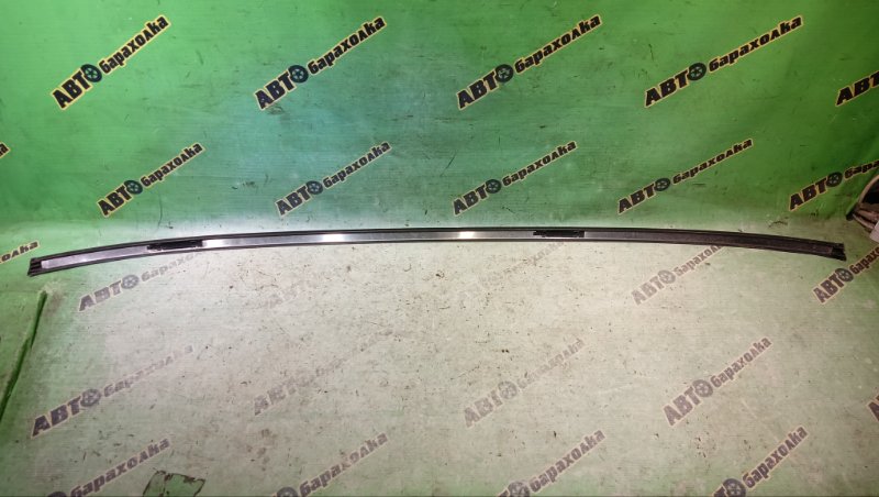 Молдинг на крышу SUZUKI SX4 YC11S M15A 2008 левый (б/у) Молдинг на крышу SUZUKI SX4 YC11S M15A 2008 левый (б/у)