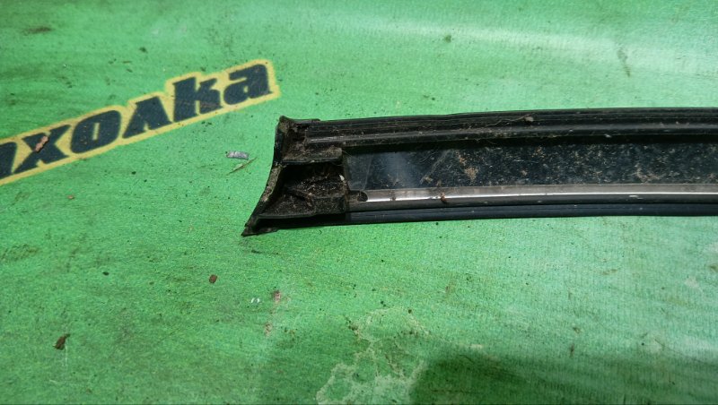 Молдинг на крышу SUZUKI SX4 YC11S M15A 2008 правый (б/у) Молдинг на крышу SUZUKI SX4 YC11S M15A 2008 правый (б/у)