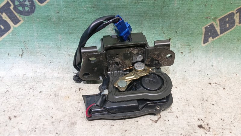 Замок 5-й двери TOYOTA PRIUS NHW20 1NZ-FXE 2004 (б/у) Замок 5-й двери TOYOTA PRIUS NHW20 1NZ-FXE 2004 (б/у)