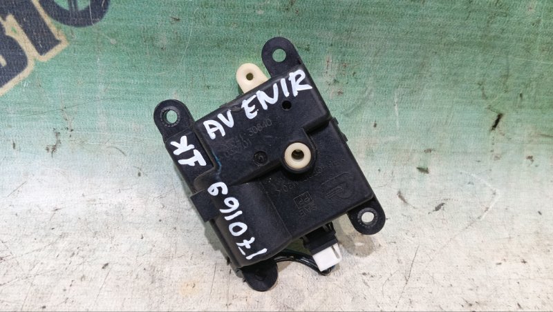 Сервопривод заслонок печки NISSAN AVENIR RW11 QR20(DE) 2003 (б/у)