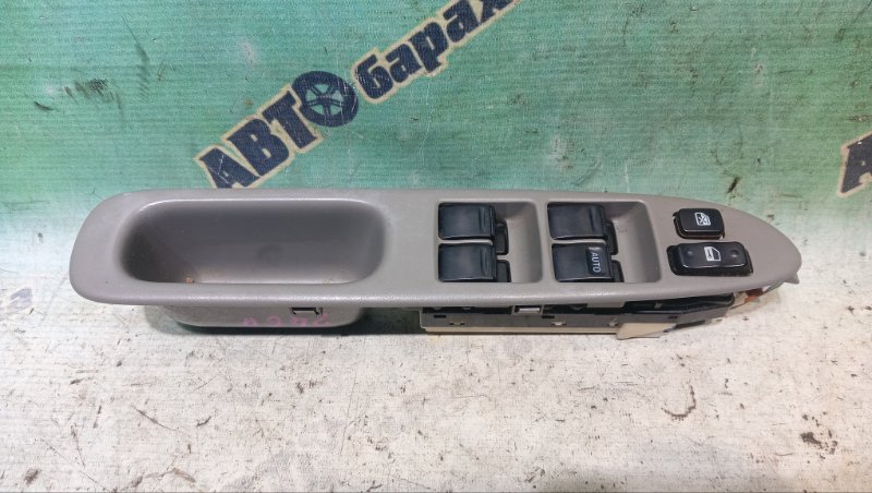 Пульт стеклоподъемника TOYOTA VISTA ARDEO SV50G 3S-FSE 2000 передний правый (б/у) Пульт стеклоподъемника TOYOTA VISTA ARDEO SV50G 3S-FSE 2000 передний правый (б/у)