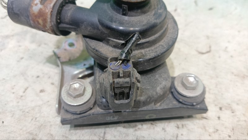 Помпа инвертора TOYOTA PRIUS NHW20 1NZ-FXE 2005 (б/у) Помпа инвертора TOYOTA PRIUS NHW20 1NZ-FXE 2005 (б/у)