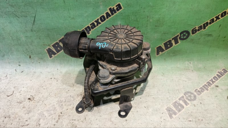 Насос воздушный TOYOTA Land Cruiser Prado TRJ150W 2TR-FE 2014 (б/у) Насос воздушный TOYOTA Land Cruiser Prado TRJ150W 2TR-FE 2014 (б/у)